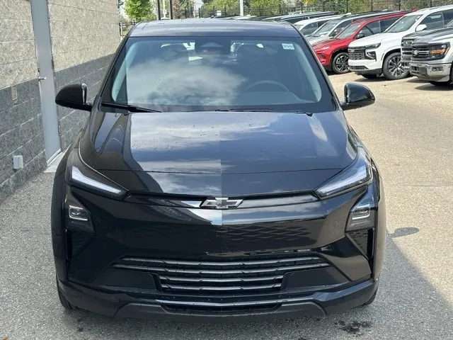Chevrolet Bolt 2027 photo 2
