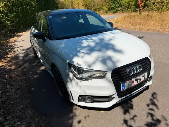 Audi A1 2015 photo 3