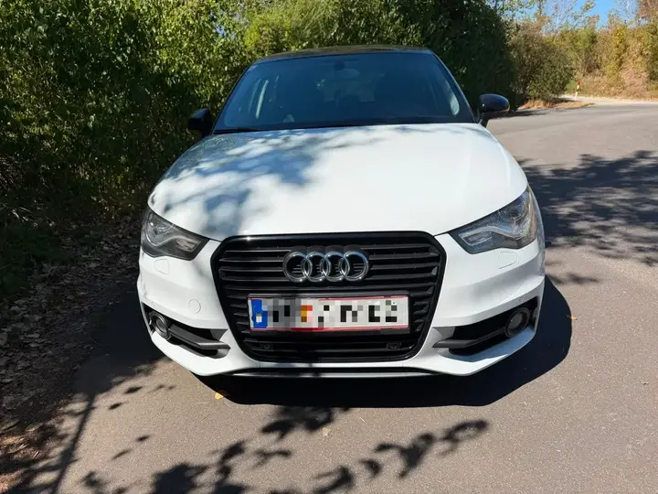 Audi A1 2015 photo 2
