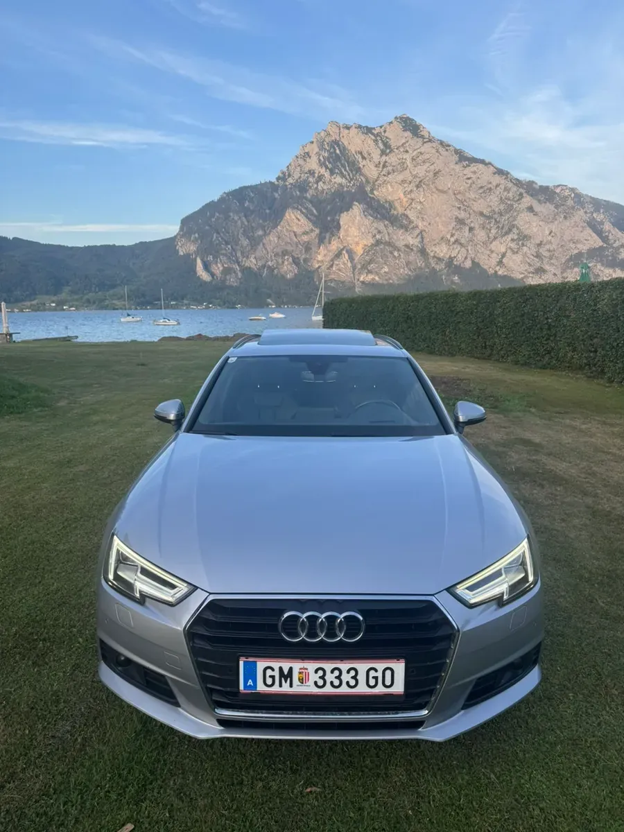 Audi A4 2018 photo 2