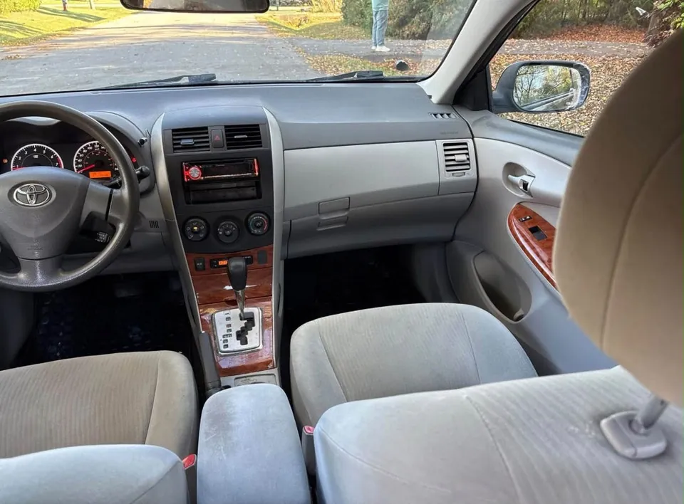Toyota Corolla 2010 photo 5