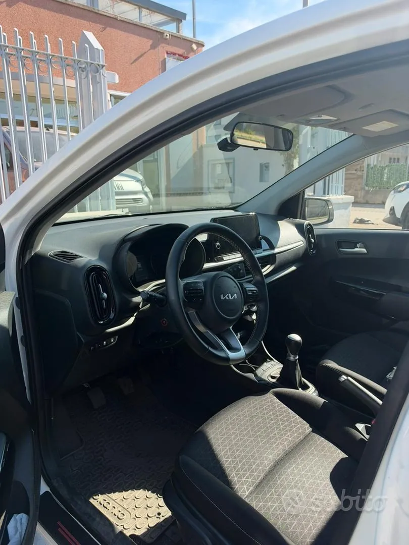 Kia Picanto 2023 photo 4
