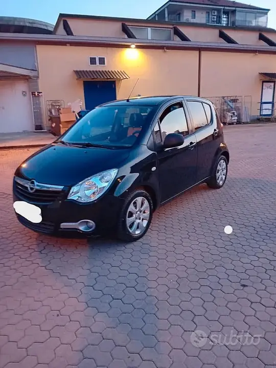 Opel Agila