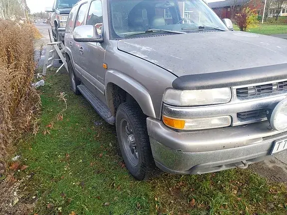 Chevrolet Tahoe 2001 photo 2