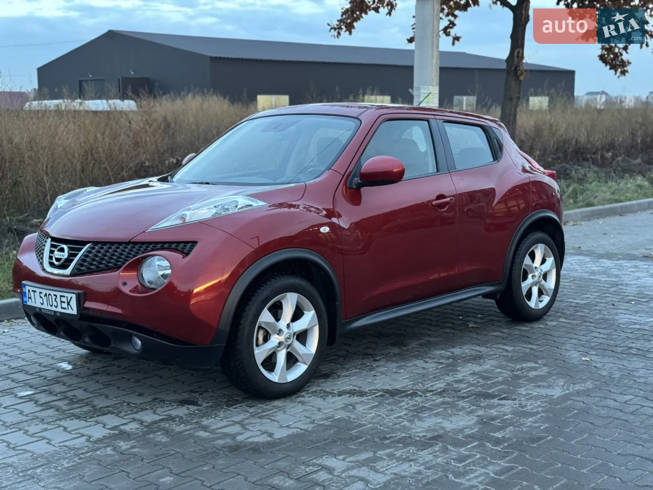 Nissan Juke 2012 photo 2
