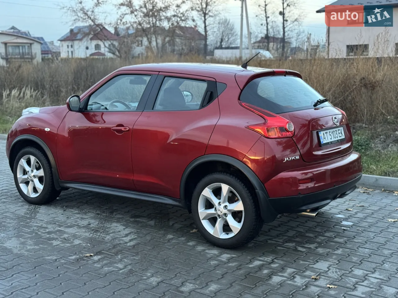 Nissan Juke 2012 photo 3
