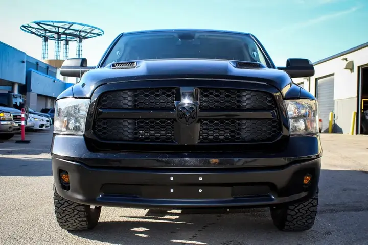 Ram 1500 2021 photo 2