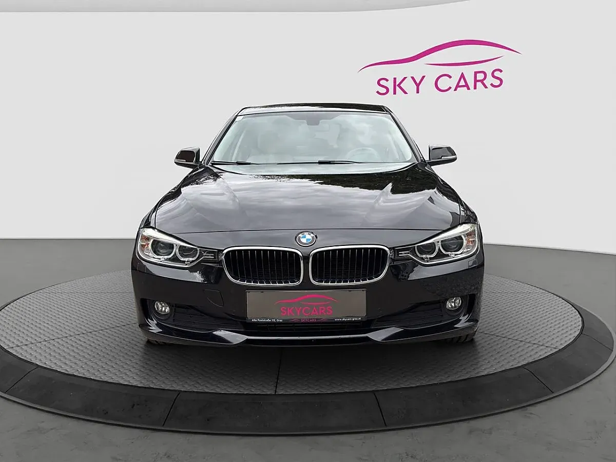 BMW 3 Series 2015 photo 2