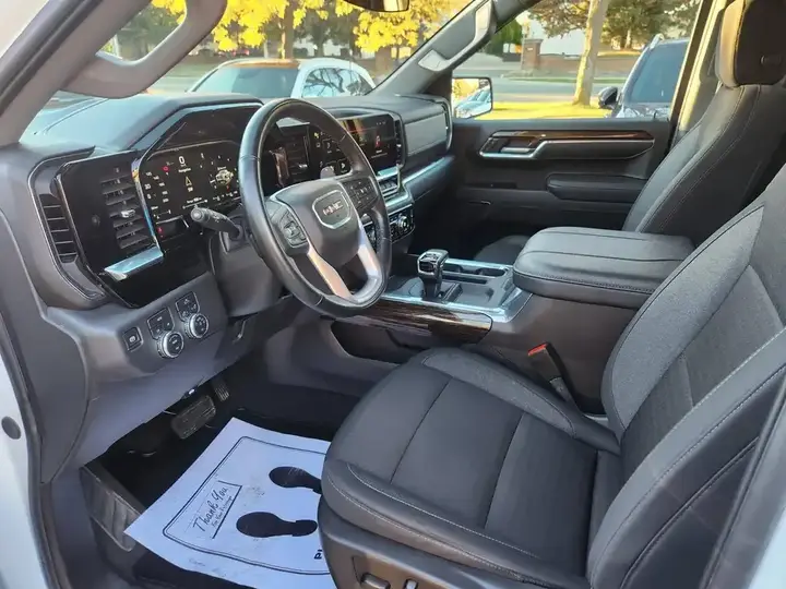 GMC Sierra 1500 2026 photo 3