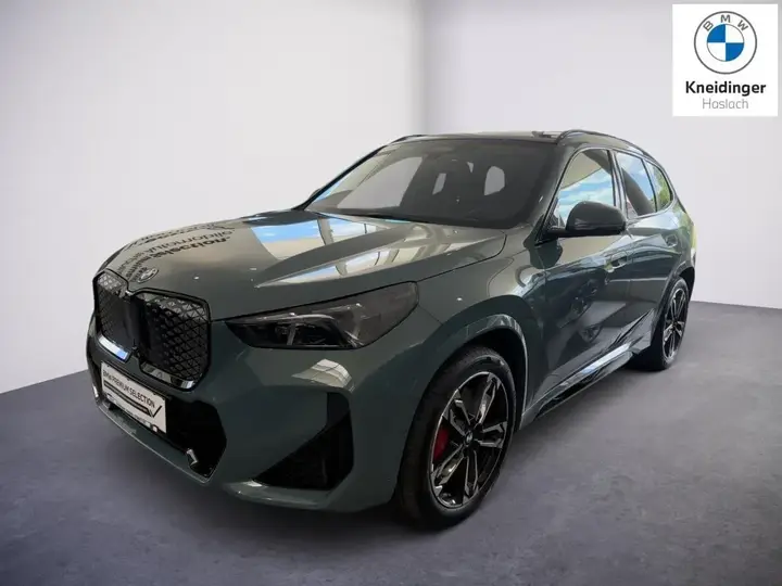 BMW Ix1 2026 photo 2
