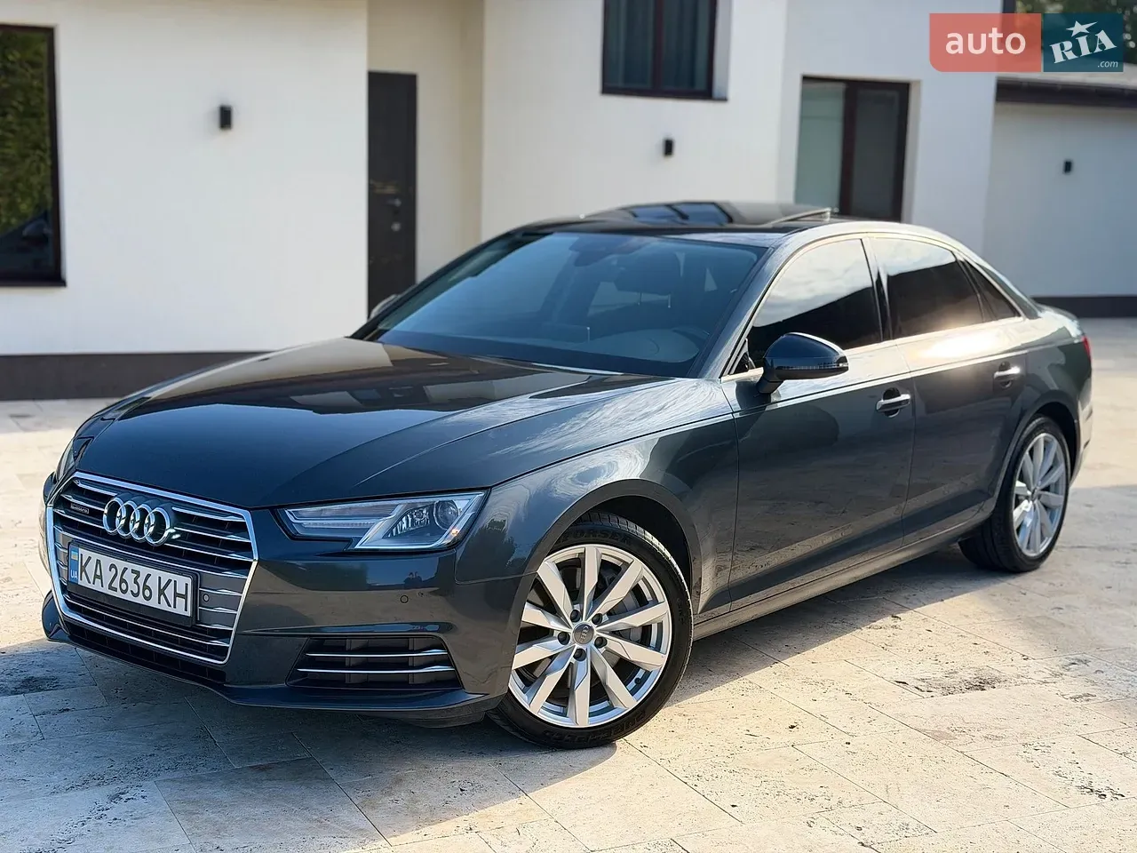 Audi A4 2016 photo 2