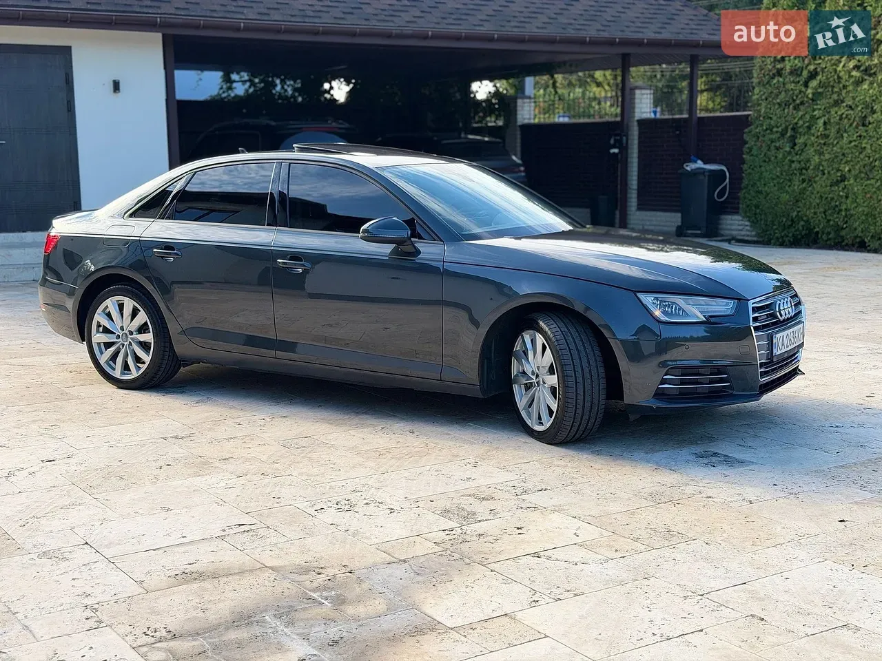 Audi A4 2016 photo 4