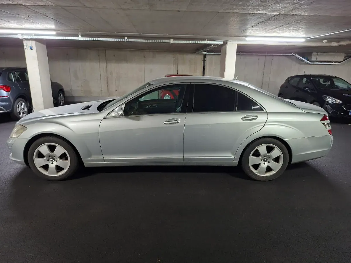 Mercedes-Benz S-Class 2006 photo 2