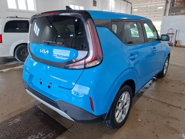 Kia Soul 2023 photo 4