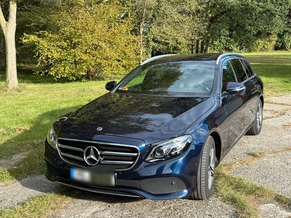 Mercedes-Benz E