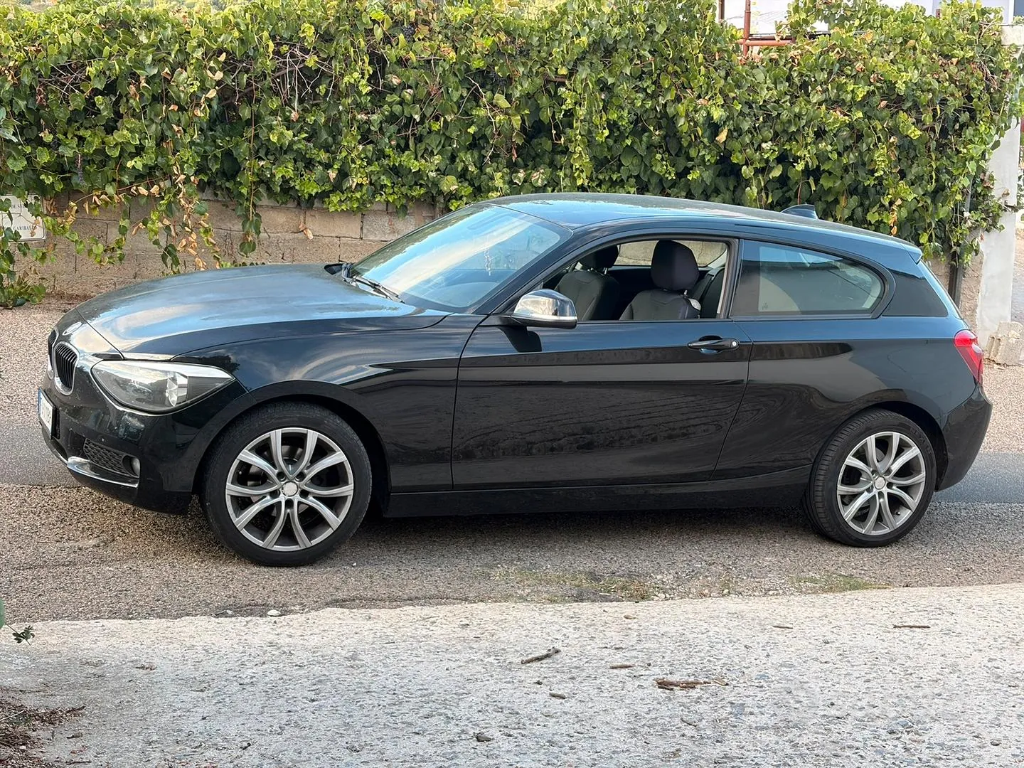 BMW 118D 2014 photo 2
