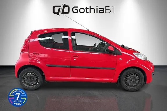 Peugeot 107 2010 photo 4