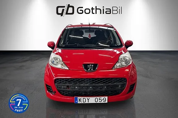 Peugeot 107 2010 photo 2