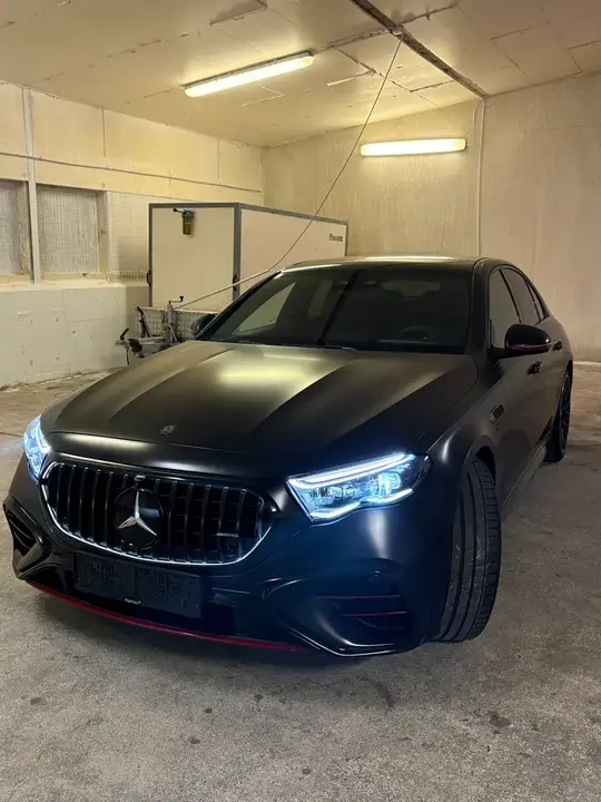 Mercedes-Benz E-Class 2025 photo 2
