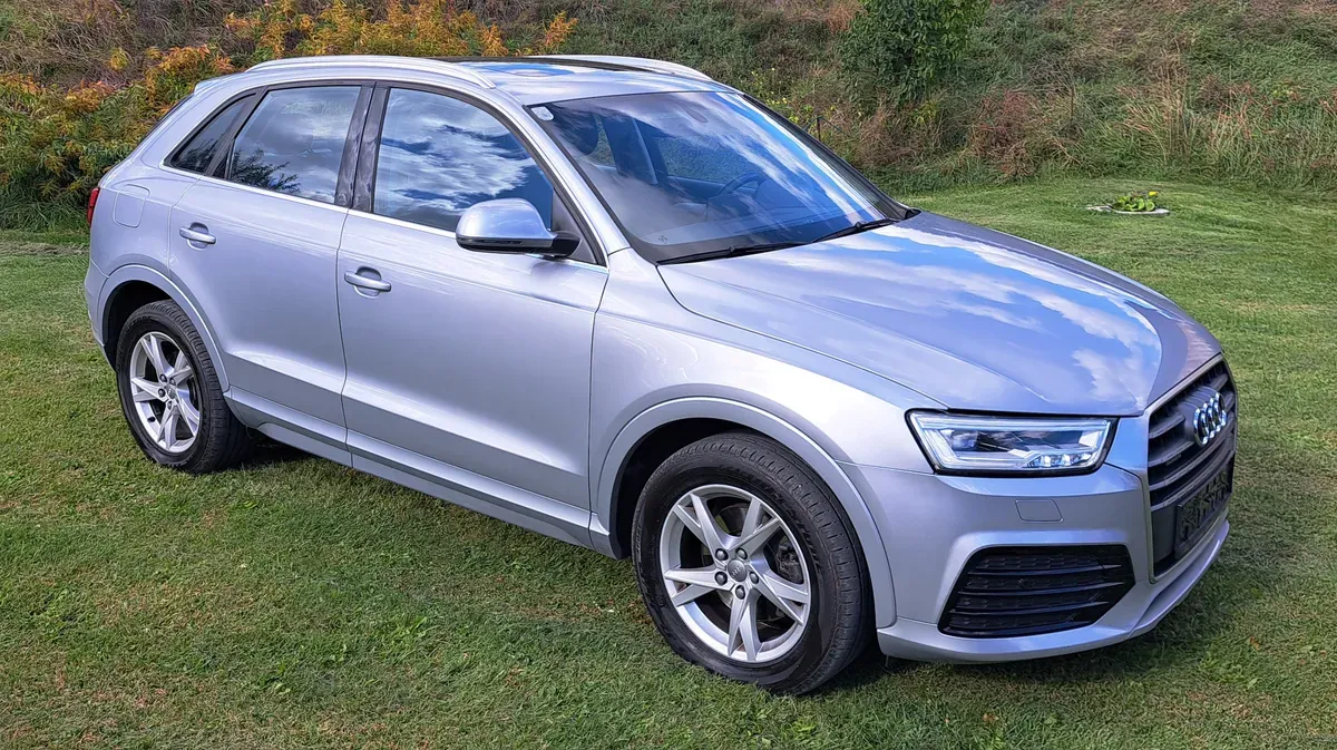 Audi Q3 2018 photo 3
