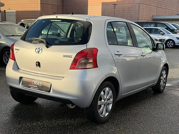 Toyota Yaris 2008 photo 5