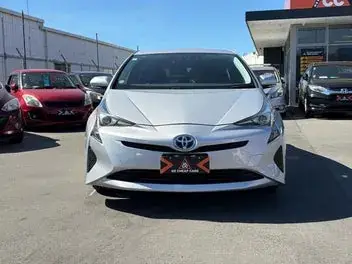 Toyota Prius 2017 photo 3
