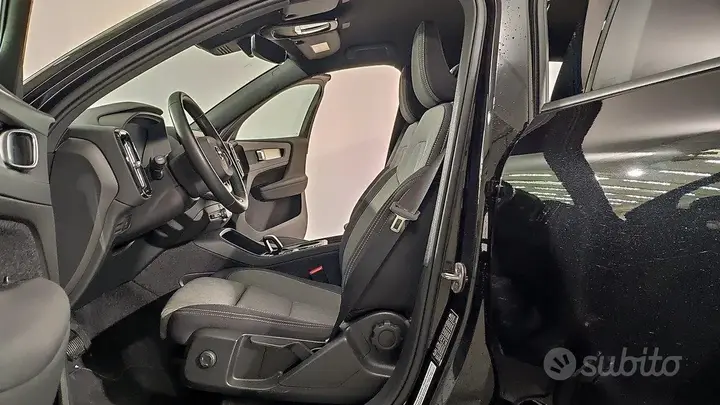 Volvo Xc40 2022 photo 3