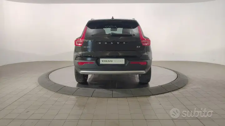 Volvo Xc40 2022 photo 2