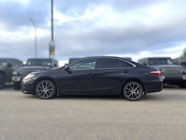 Toyota Camry 2017 photo 2