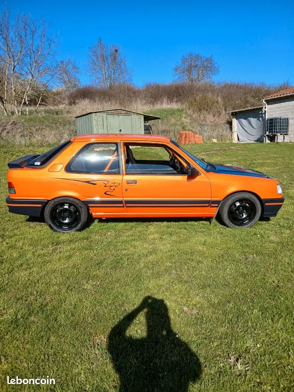 Peugeot 309
