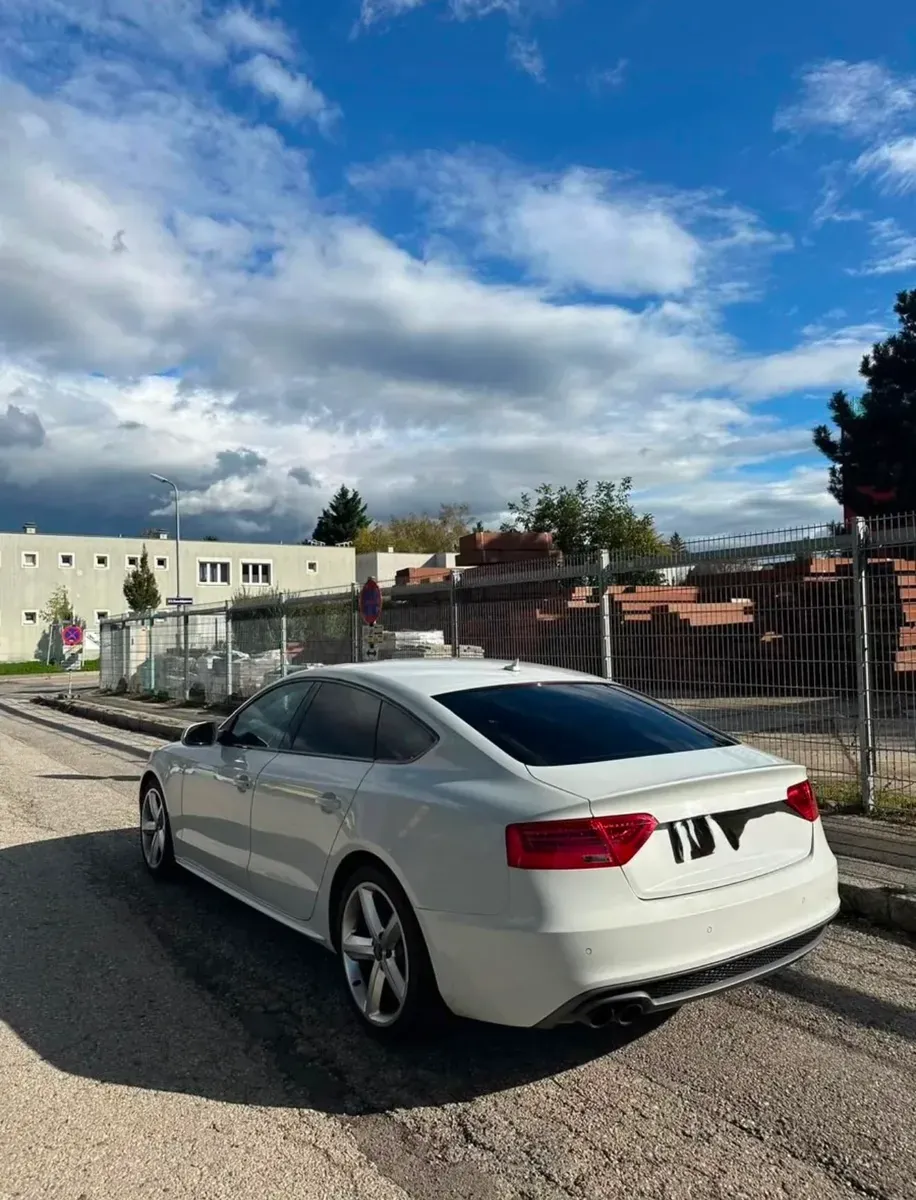 Audi A5 2013 photo 3