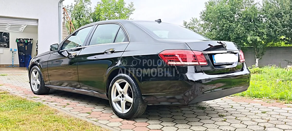 Mercedes-Benz E 200 2013 photo 4
