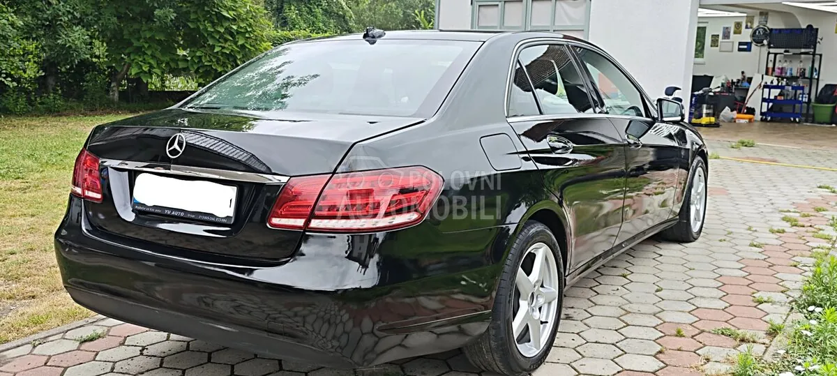 Mercedes-Benz E 200 2013 photo 3