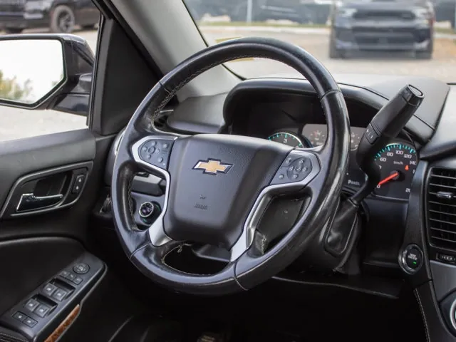 Chevrolet Suburban 2019 photo 5