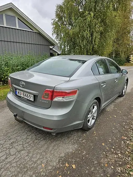 Toyota Avensis 2009 photo 5