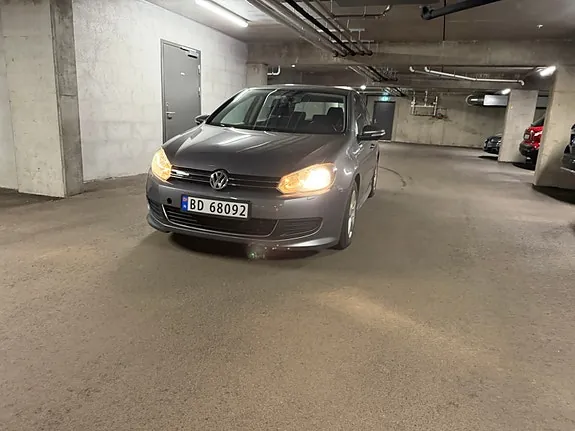 Volkswagen Golf 2011 photo 2