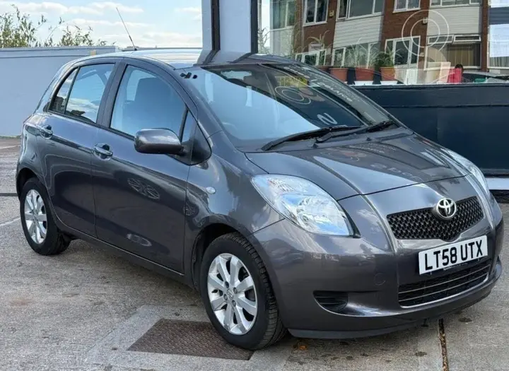 Toyota Yaris 2008 photo 3
