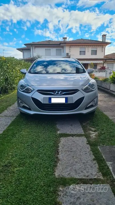 Hyundai I40