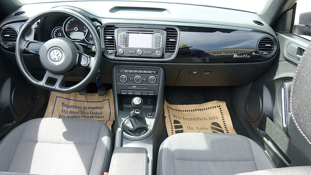 Volkswagen Beetle 2014 photo 2