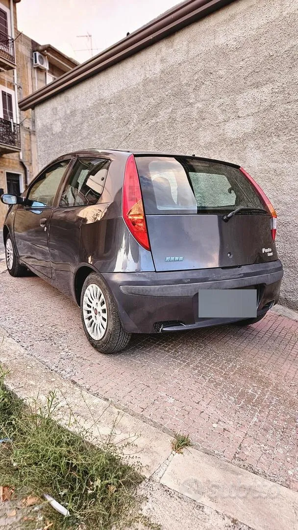 Fiat Punto 2003 photo 3