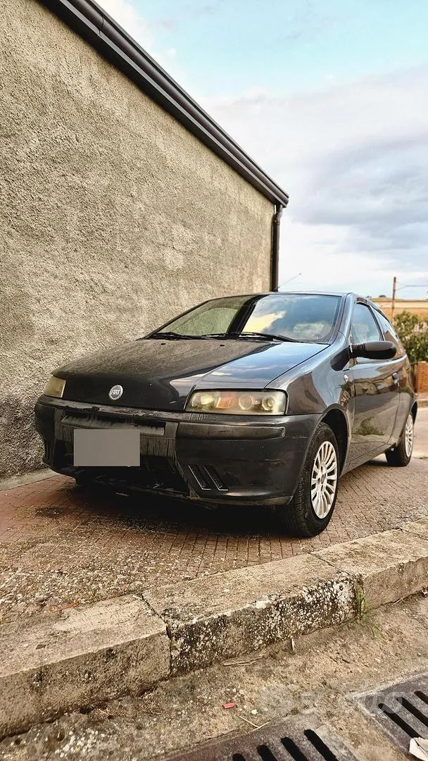 Fiat Punto 2003 photo 2