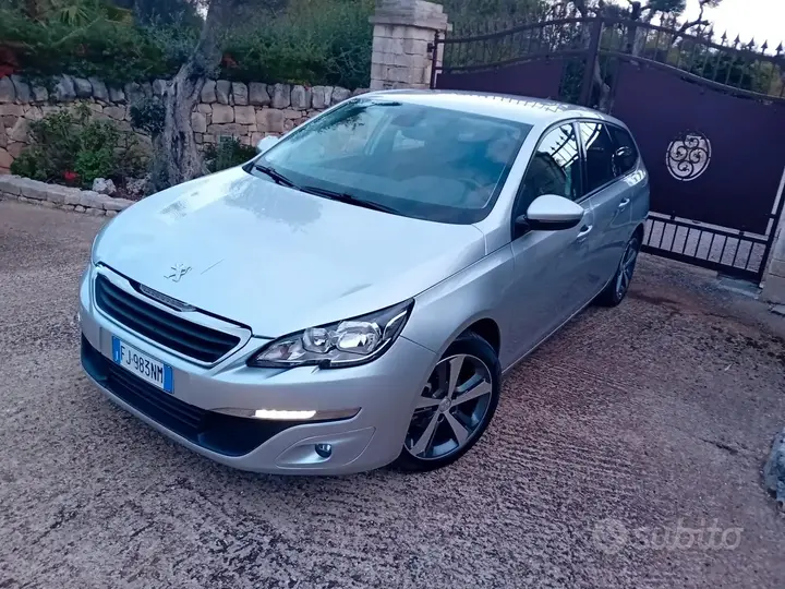 Peugeot 308 2017 photo 2
