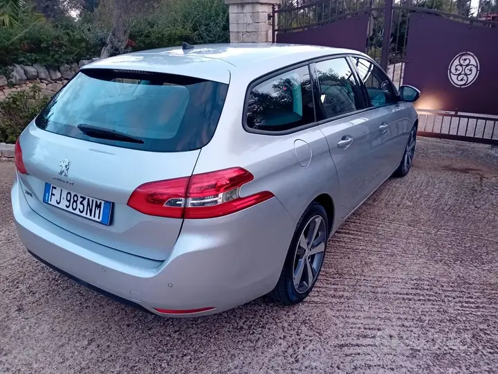Peugeot 308 2017 photo 4