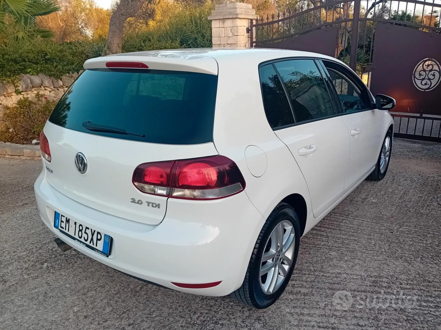 Volkswagen Golf 2012 photo 4