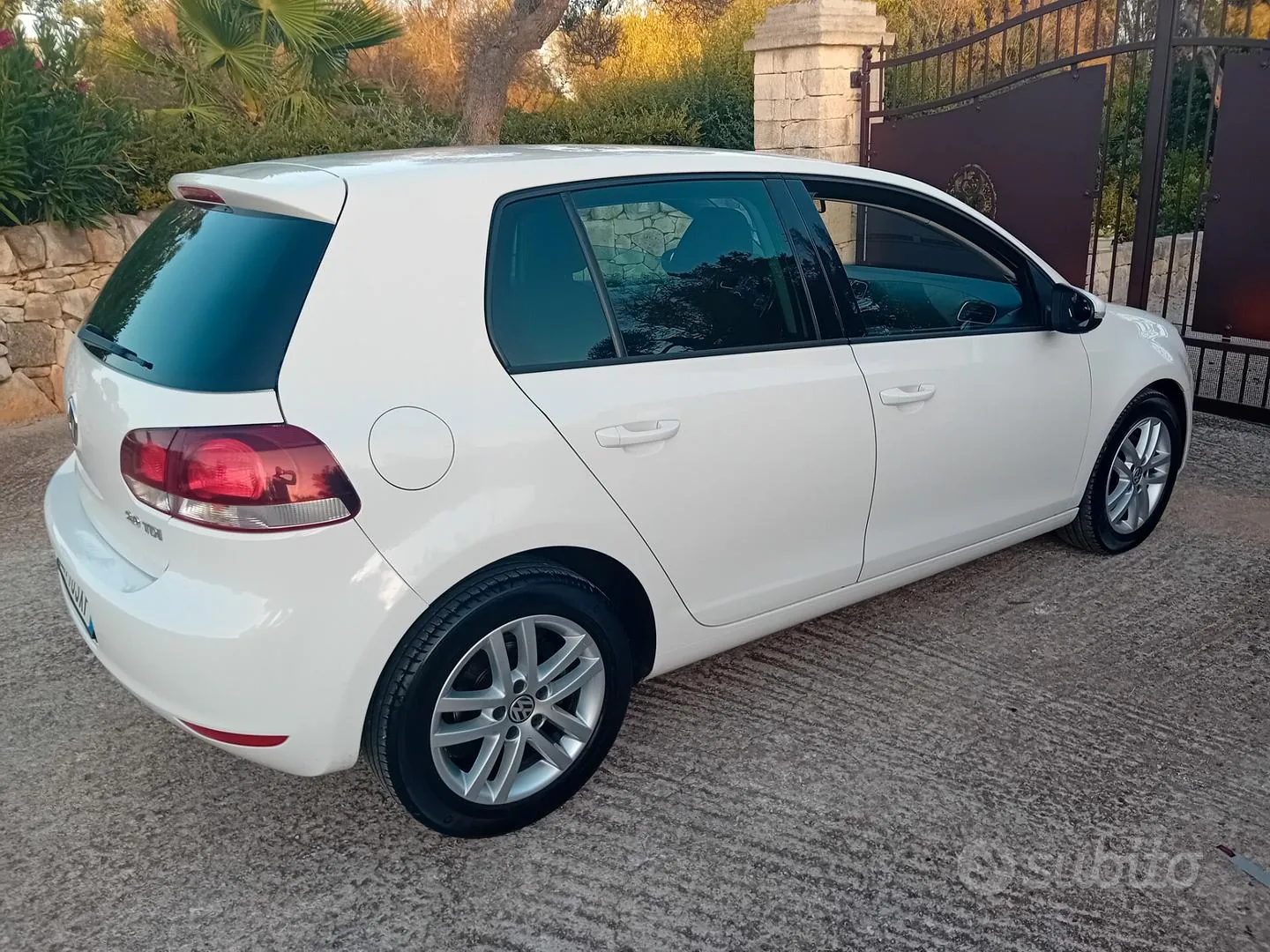 Volkswagen Golf 2012 photo 3