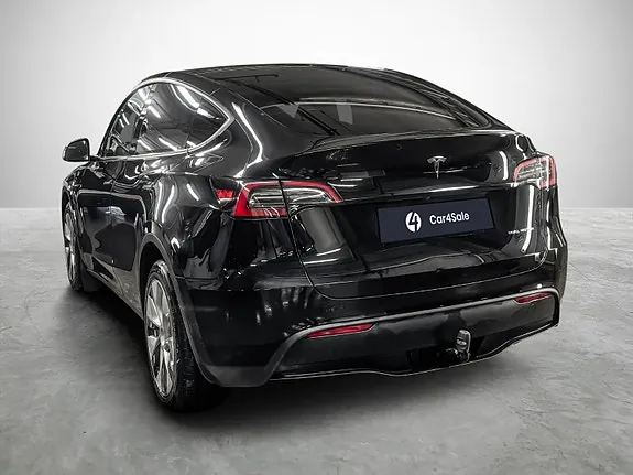 Tesla Model Y 2023 photo 4