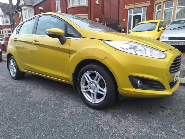 Ford Fiesta 2014 photo 3