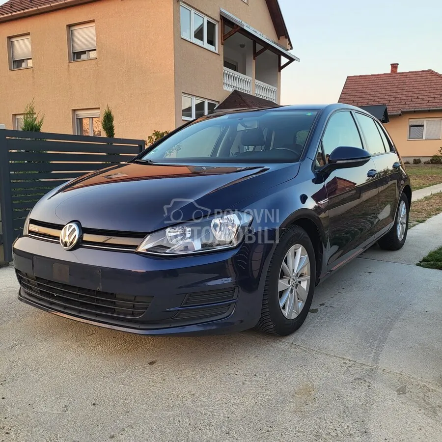 Volkswagen Golf 2013 photo 2