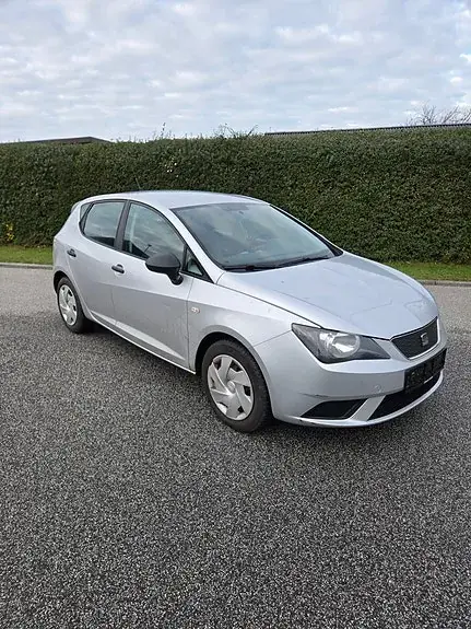 Seat Ibiza 2013 photo 4