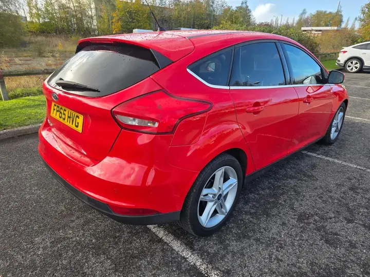 Ford Focus 2015 photo 3